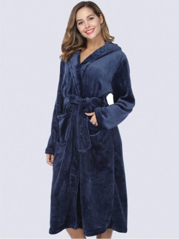 1pc Simple Solid Color Women's Thickened Flannel Hooded Robe For Autumn/Winter Home Use