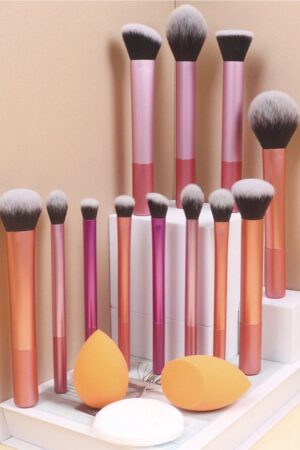 12pcs Multi-Functional Makeup Brush Set Including Powder Brush, Blush Brush, Foundation Brush, Eyeshadow Brush, Blending Brush, Contour Brush, Along With An Oblique Cut Beauty Blender, Rounded Beauty Blender, And White Powder Puff